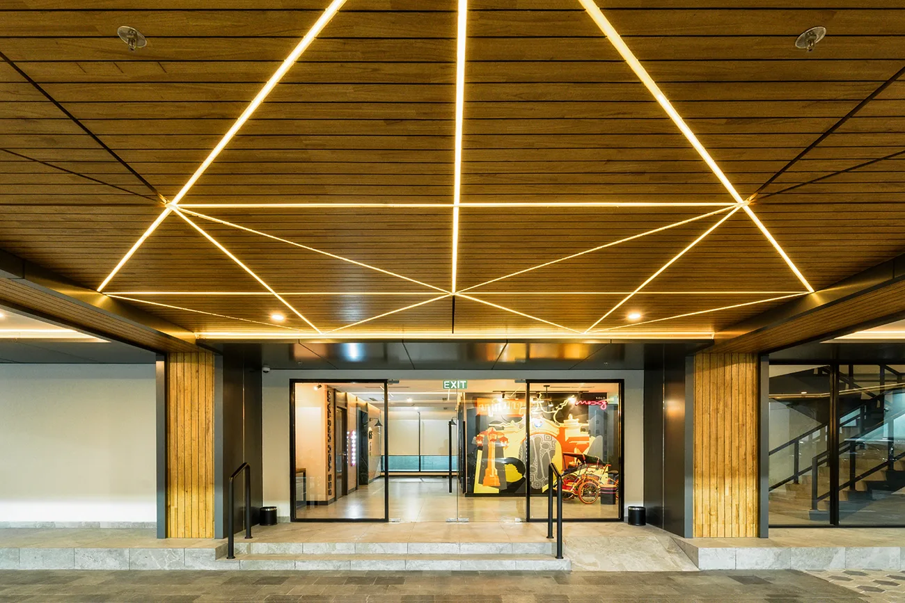 MOXY HOTEL SOLO - Piguno Interior Design & Custom Hospitality Furniture ...